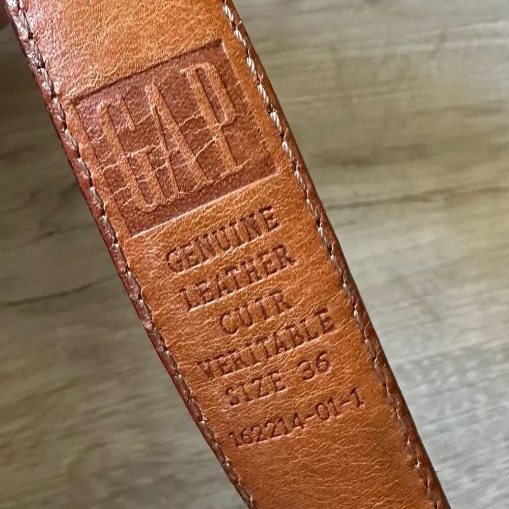 Vintage GAP Brown Genuine Leather Belt with Gold Tone Brass Buckle Size 36